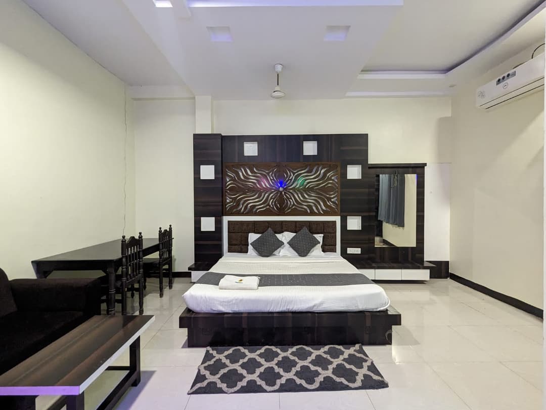 Non Deluxe Room